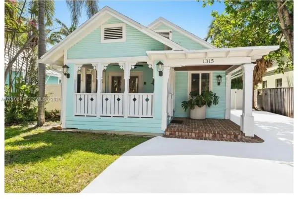 1315 NE 5th Terrace, Fort Lauderdale, FL 33304