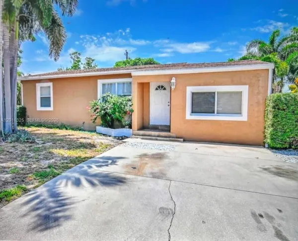 822 Avenida Hermosa, West Palm Beach, FL, 33405