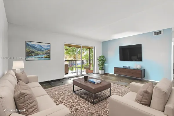 3083 N Oakland Forest Drive, Unit 206, Oakland Park, FL, 33309