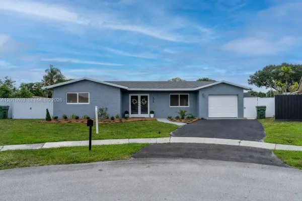 510 NW 97th Terrace, Pembroke Pines, FL 33024