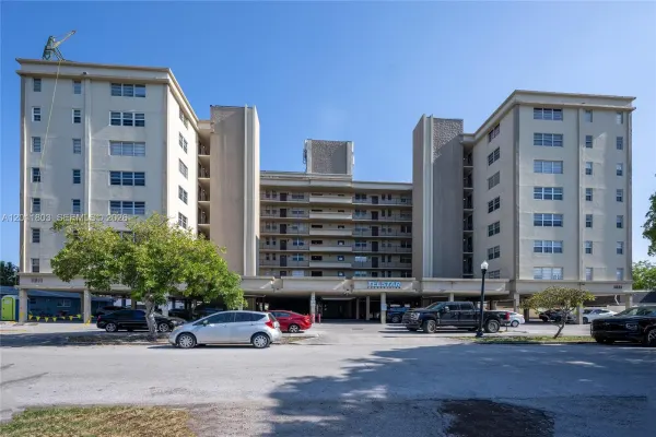 1811 Jefferson Street 705, Hollywood, FL 33020