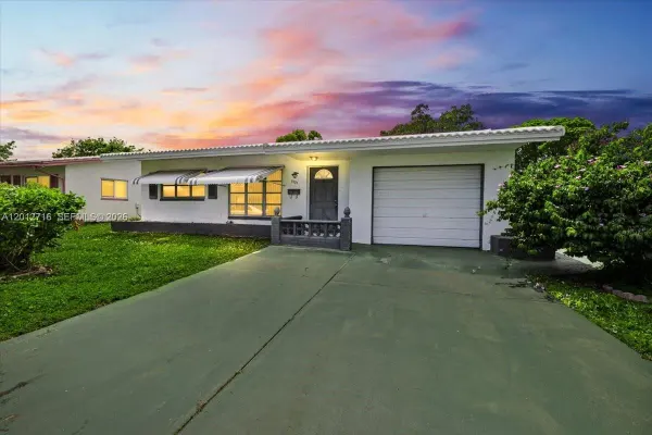 5721 NW 87th Avenue, Tamarac, FL 33321