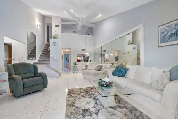462 SE 14th Street, Dania Beach, FL, 33004