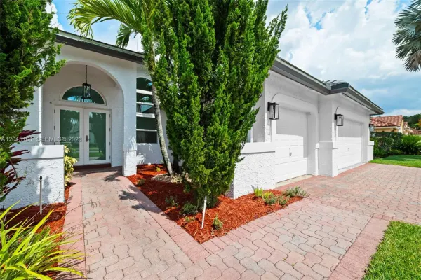 3292 Ridge Trace, Davie, FL 33328