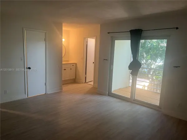 5952 NW 25th Place 234, Sunrise, FL 33313