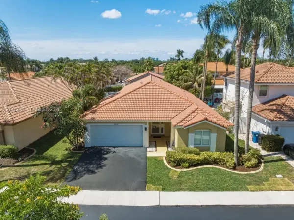 12511 NW 10th Street, Sunrise, FL, 33323