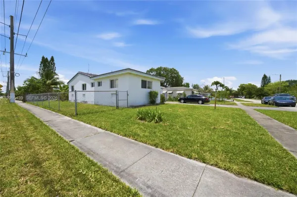 2300 N 57th Terrace, Hollywood, FL, 33021