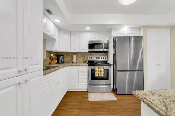 1101 Colony Point Circle, Unit 309, Pembroke Pines, FL, 33026