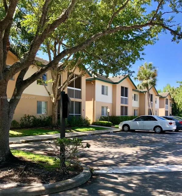 9855 Westview Drive, Unit 723, Coral Springs, FL, 33076