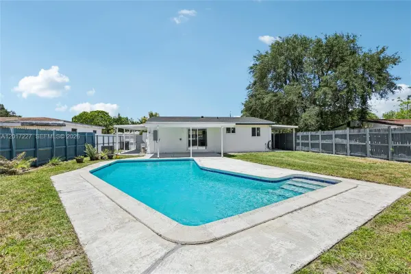 6214 Fletcher Street, Hollywood, FL 33023