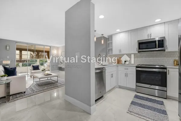 7100 NW 17th Street 305, Plantation, FL 33313