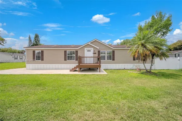 730 NW 217th Terrace, Pembroke Pines, FL, 33029