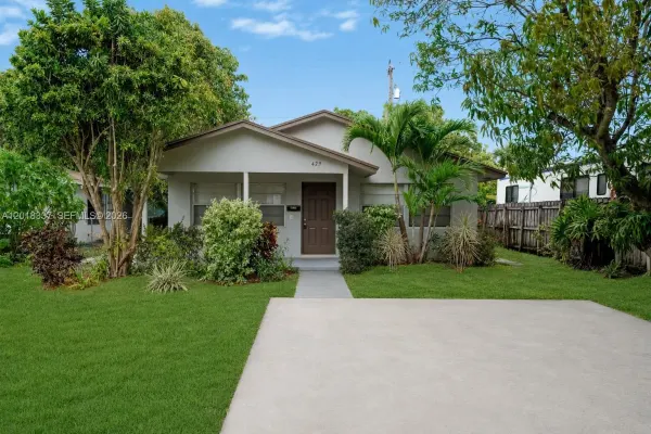 429 Avenida Hermosa, West Palm Beach, FL, 33405