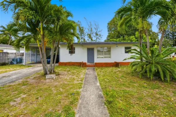 4621 SW 31st Drive, West Park, FL, 33023