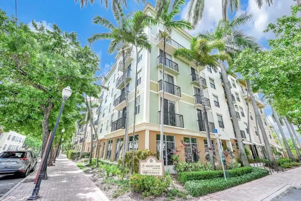 1900 Van Buren Street, Unit 113b, Hollywood, FL, 33020