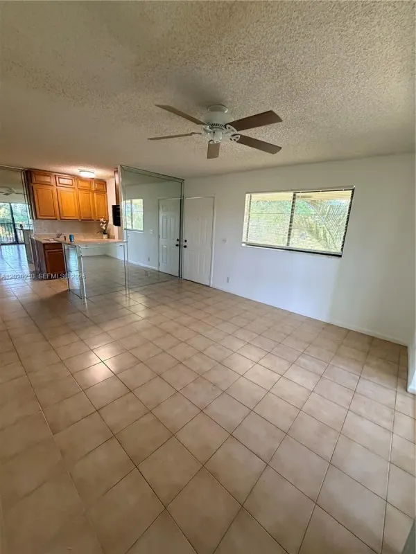 588 Trace Circle 202, Deerfield Beach, FL 33441