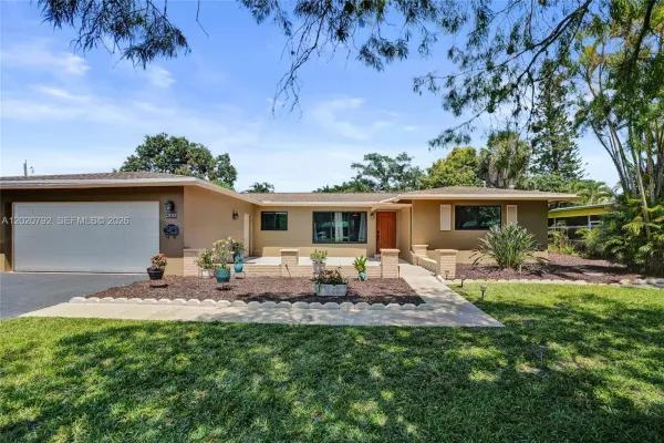 480 SW 55th Avenue, Plantation, FL 33317
