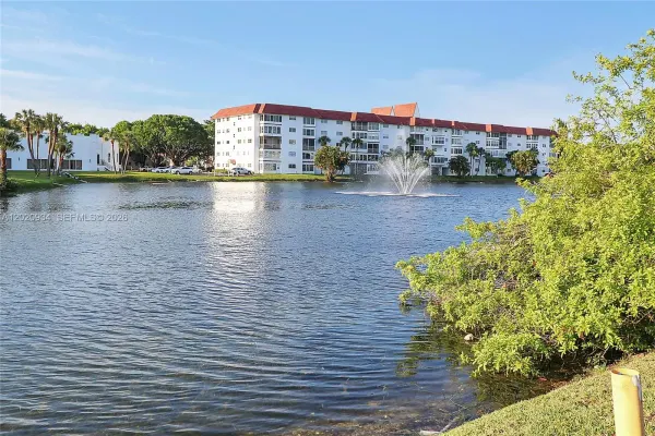 4851 NW 21st Street 107, Lauderhill, FL 33313