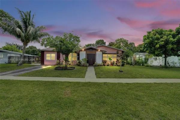 2460 NW 63rd Terrace, Sunrise, FL 33313