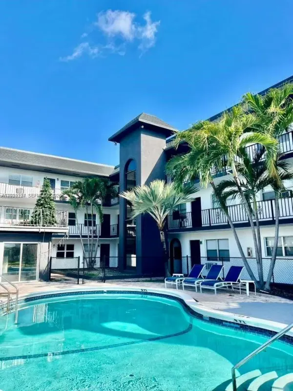 1100 NE 9th Avenue 305, Fort Lauderdale, FL 33304