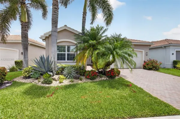 9289 Clearhill Road, Boynton Beach, FL 33473