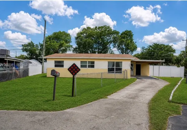 1021 NW 23rd Road, Fort Lauderdale, FL 33311