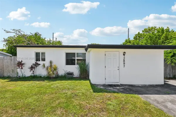 2897 NE 12th Avenue, Pompano Beach, FL 33064