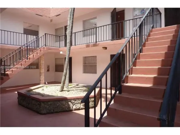 344 SW 1st Street 9, Pompano Beach, FL 33060