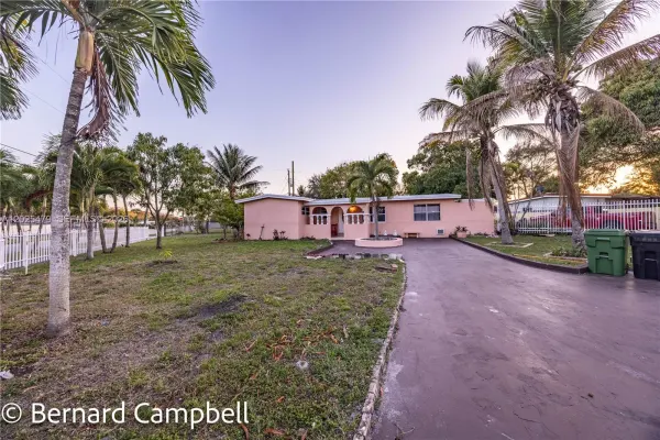 918 NW 13th Court, Fort Lauderdale, FL 33311