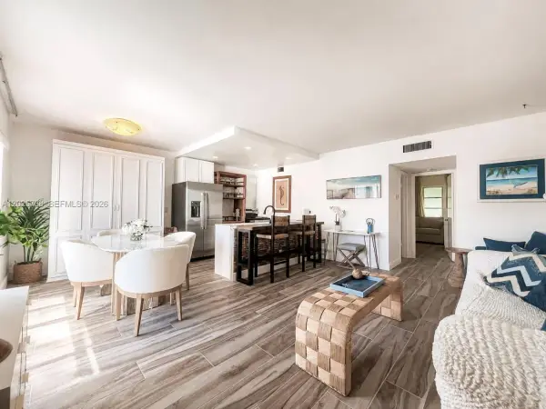 4201 S Ocean Boulevard J2, South Palm Beach, FL 33480