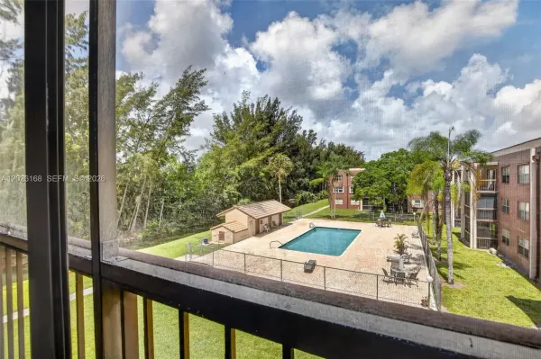 7020 Nova Drive, Unit 308d, Davie, FL, 33317