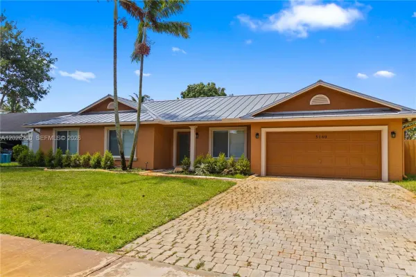5160 SW 18th Court, Plantation, FL 33317