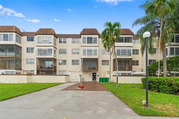 7100 NW 17th Street, Unit 219, Plantation, FL, 33313