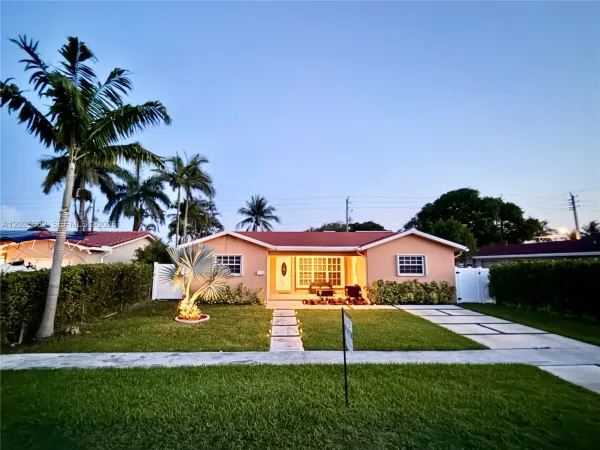 206 SE 3rd Place, Dania Beach, FL 33004