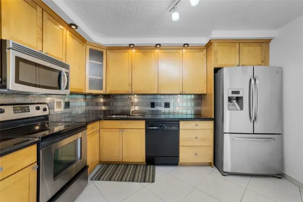 2814 N 46th Avenue H475, Hollywood, FL 33021