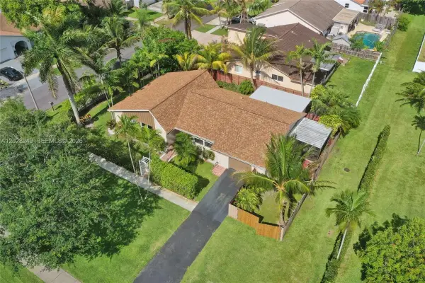 417 SE 4th Street, Dania Beach, FL 33004
