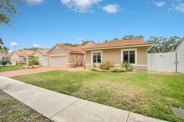 1910 SW 135th Way, Miramar, FL 33027