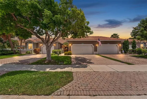 2411 SW Aragon Boulevard 2, Sunrise, FL 33322