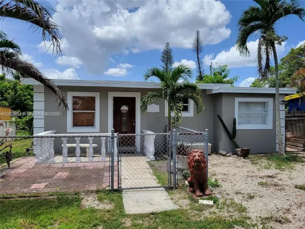 1752 Lauderdale Manor Drive, Fort Lauderdale, FL 33311