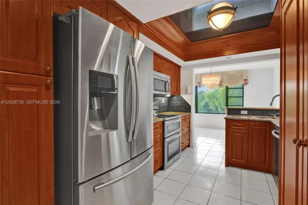 6060 S Falls Cir Drive 407, Lauderhill, FL 33319