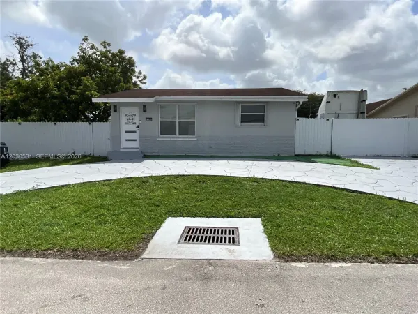 1905 SW 100th Avenue, Miramar, FL 33025