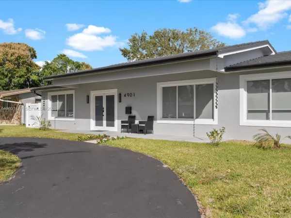 4901 Grant Street, Hollywood, FL, 33021