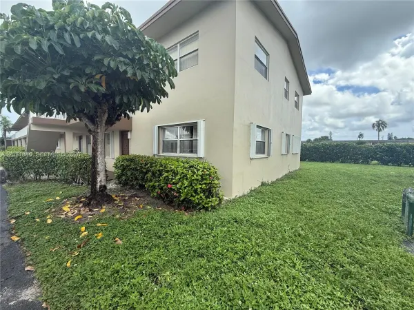 600 NW 77th Avenue 108, Margate, FL 33063
