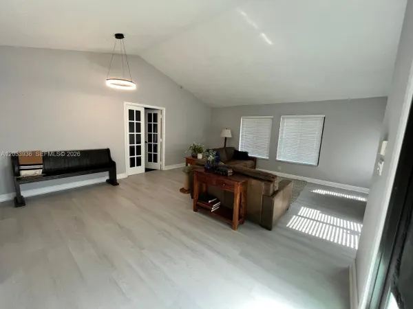 3931 SW 84th Terrace, Davie, FL 33328