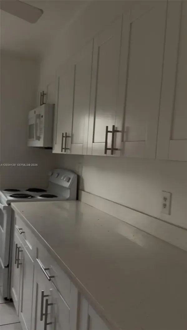 6732 Atlanta Street, Hollywood, FL 33024