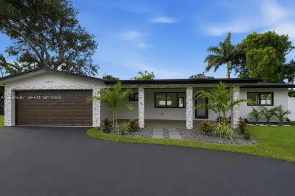 2731 NE 52nd Street, Lighthouse Point, FL 33064