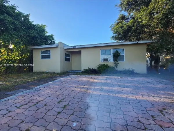 2581 NW 13th Court, Fort Lauderdale, FL 33311