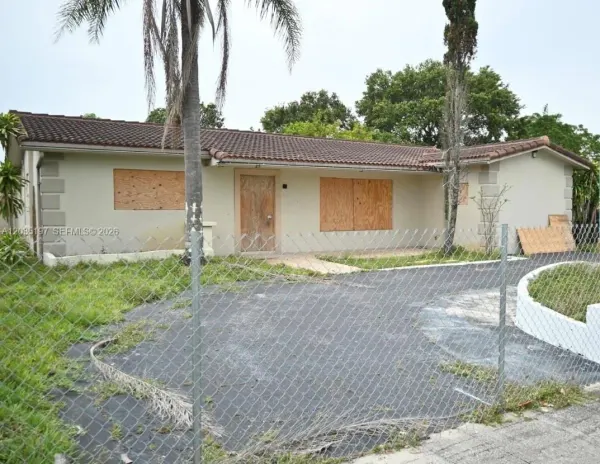 5112 Taft Street, Hollywood, FL 33021