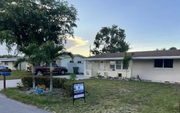 7611 NW 15th Court, Pembroke Pines, FL 33024