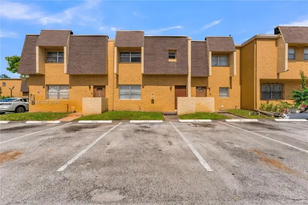5653 Blueberry Court 2, Lauderhill, FL 33313